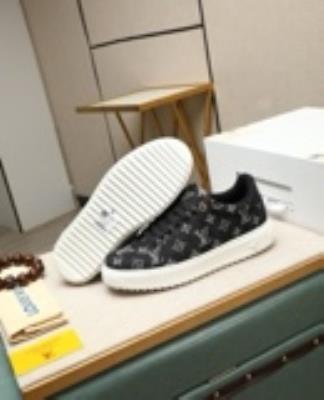 cheap quality Men's Louis Vuitton Shoes Model No. 818